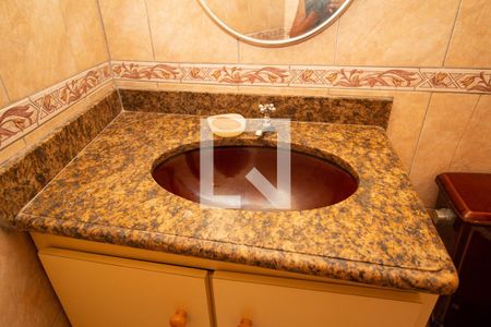 Banheiro da Suíte 1 de casa à venda com 4 quartos, 113m² em Parque Maria Domitila, São Paulo