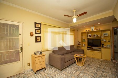 Sala de casa à venda com 4 quartos, 113m² em Parque Maria Domitila, São Paulo