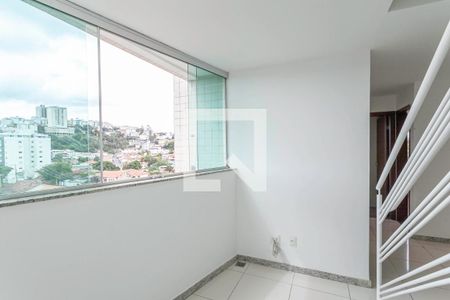 Sala 1 de apartamento à venda com 3 quartos, 130m² em Ouro Preto, Belo Horizonte