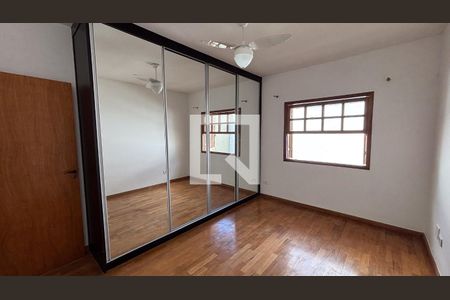 Quarto 1 - Suíte de casa para alugar com 2 quartos, 360m² em Jardim Santa Maria, Jacareí