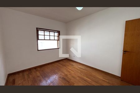 Quarto 2 de casa para alugar com 2 quartos, 360m² em Jardim Santa Maria, Jacareí