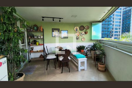 Varanda  de apartamento à venda com 3 quartos, 130m² em Recreio dos Bandeirantes, Rio de Janeiro