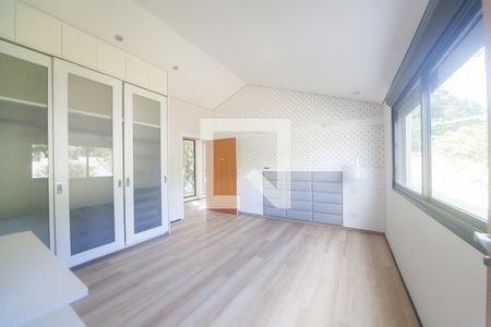 suite 1 de casa de condomínio à venda com 4 quartos, 2000m² em Condomínio Serra dos Manacás, Brumadinho