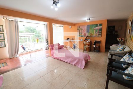 Sala de casa à venda com 3 quartos, 450m² em Umuarama, Osasco