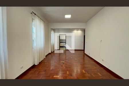 Sala de apartamento para alugar com 2 quartos, 120m² em Cerqueira César, São Paulo