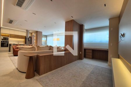 Sala de TV de apartamento para alugar com 3 quartos, 167m² em Cambuí, Campinas