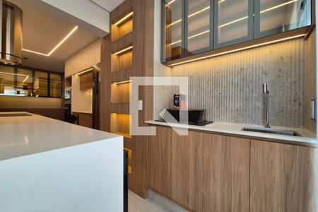 Detalhe da Sala de Jantar  de apartamento para alugar com 3 quartos, 167m² em Cambuí, Campinas