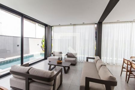 Sala  de casa de condomínio à venda com 4 quartos, 525m² em Residencial Burle Marx, Santana de Parnaíba