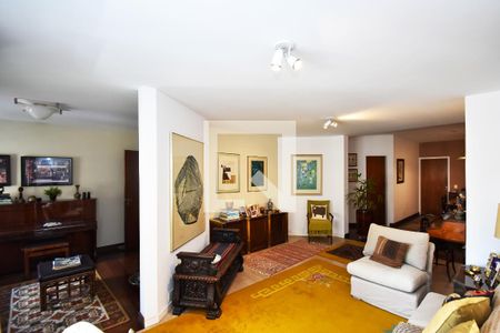 Sala de estar 1 de apartamento para alugar com 3 quartos, 155m² em Pinheiros, São Paulo