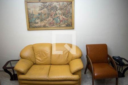 Casa para alugar com 3 quartos, 300m² em Penha de França, São Paulo