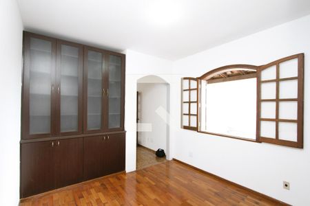 Quarto 1 de casa à venda com 6 quartos, 390m² em São Marcos, Belo Horizonte