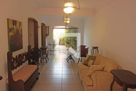 Sala de casa para alugar com 3 quartos, 140m² em Ponta da Praia, Santos