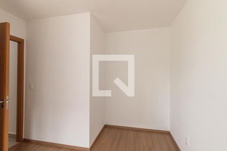 Quarto 2 de apartamento para alugar com 2 quartos, 44m² em Xaxim, Curitiba