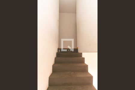 Escada de casa à venda com 3 quartos, 300m² em Vila Santa Virginia, São Paulo