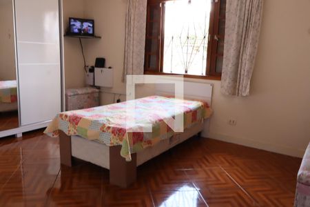 Quarto 1 de casa à venda com 3 quartos, 205m² em Jardim Santa Adelia, São Paulo