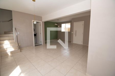 Sala 2 de casa de condomínio para alugar com 3 quartos, 190m² em Cabral, Contagem