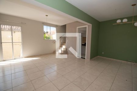 Sala 2 de casa de condomínio para alugar com 3 quartos, 190m² em Cabral, Contagem