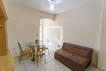 Sala de apartamento para alugar com 2 quartos, 75m² em Centro, Belo Horizonte