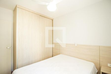 Quarto 1 de apartamento para alugar com 2 quartos, 50m² em Vila Anastácio, São Paulo