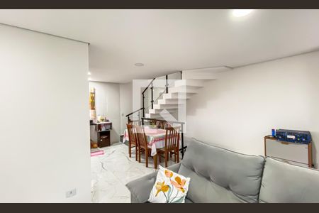 Sala  de casa à venda com 2 quartos, 107m² em Vila Nhocuné, São Paulo