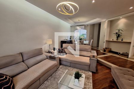 Sala  de casa à venda com 3 quartos, 259m² em Utinga, Santo André