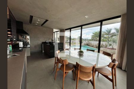 Casa à venda com 3 quartos, 290m² em Jardim Samambaia, Jundiaí