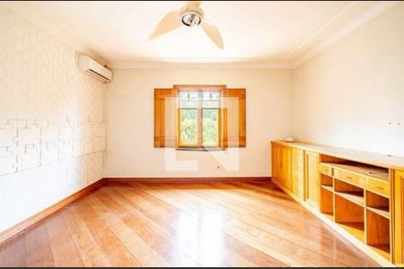 Casa à venda com 4 quartos, 650m² em Tamboré, Santana de Parnaíba
