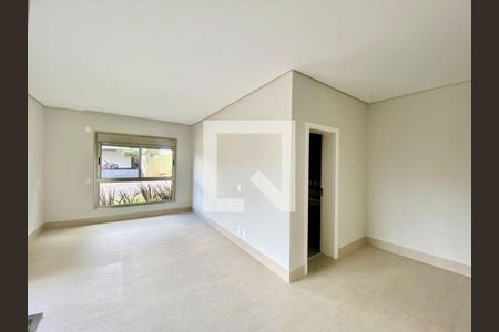 Casa à venda com 4 quartos, 447m² em Jardim Samambaia, Jundiaí
