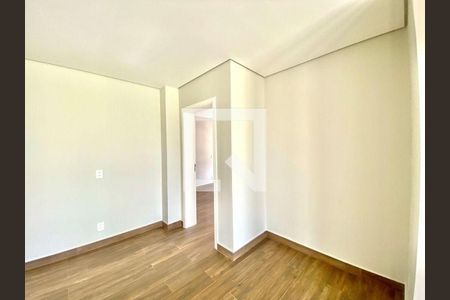 Casa à venda com 4 quartos, 447m² em Jardim Samambaia, Jundiaí