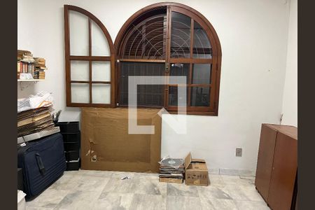 Casa de Condomínio para alugar com 4 quartos, 600m² em Vargem Pequena, Rio de Janeiro