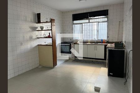 Casa de Condomínio para alugar com 4 quartos, 600m² em Vargem Pequena, Rio de Janeiro