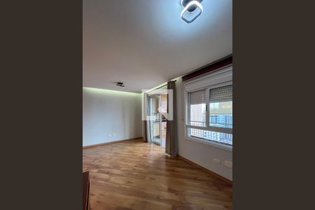 Sala de apartamento à venda com 2 quartos, 86m² em Vila Gumercindo, São Paulo
