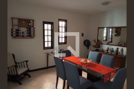 Casa à venda com 3 quartos, 173m² em Piratininga, Niterói