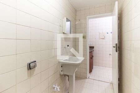 Banheiro de kitnet/studio à venda com 1 quarto, 24m² em Vila Buarque, São Paulo