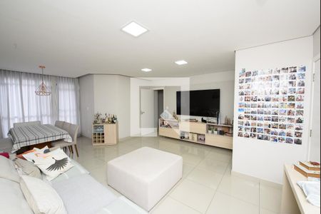 Sala de apartamento à venda com 3 quartos, 93m² em Jardim Riacho das Pedras, Contagem