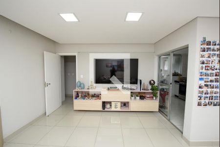 Sala de apartamento à venda com 3 quartos, 93m² em Jardim Riacho das Pedras, Contagem