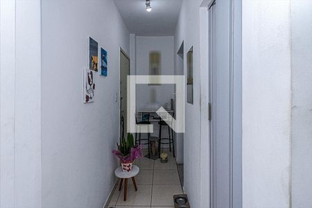 Corredor de apartamento à venda com 1 quarto, 28m² em Cambuci, São Paulo