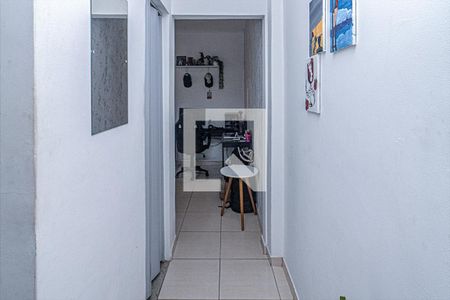 Corredor de apartamento à venda com 1 quarto, 28m² em Cambuci, São Paulo