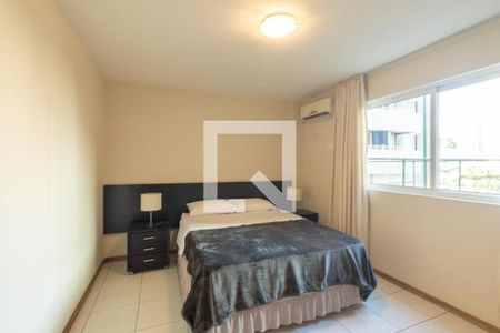 Quarto Suite de apartamento para alugar com 1 quarto, 60m² em Centro, Curitiba