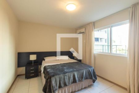 Quarto Suite de apartamento para alugar com 1 quarto, 60m² em Centro, Curitiba