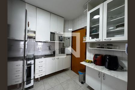 Cozinha de apartamento à venda com 3 quartos, 94m² em Buritis, Belo Horizonte