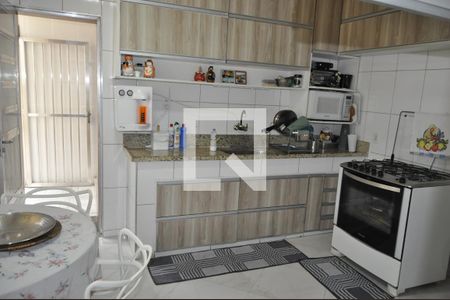 Casa à venda com 4 quartos, 170m² em Todos Os Santos, Rio de Janeiro