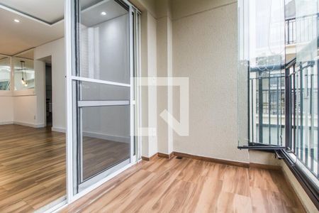 Varanda de apartamento para alugar com 2 quartos, 68m² em Jardim Tupanci, Barueri