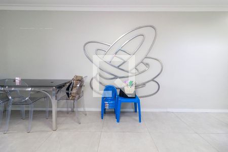 Casa à venda com 3 quartos, 180m² em Jardim Monte Azul, São Paulo