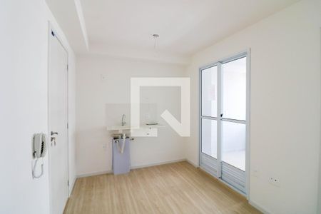 Sala / Cozinha de apartamento à venda com 2 quartos, 31m² em Vila Plana, São Paulo