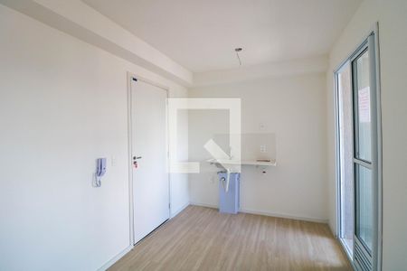 Sala / Cozinha de apartamento à venda com 2 quartos, 31m² em Vila Plana, São Paulo