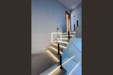 Sala de casa à venda com 3 quartos, 200m² em Vila Prudente, São Paulo