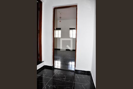 Detalhe - Corredor de casa para alugar com 1 quarto, 80m² em Vila Isabel, São Paulo