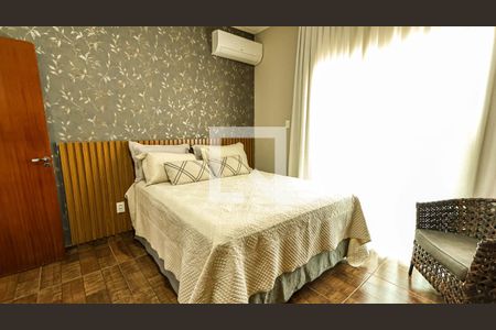 Quarto Suíte de casa à venda com 4 quartos, 200m² em Califórnia, Belo Horizonte