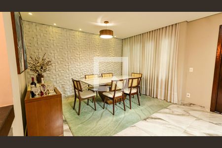 Sala de casa à venda com 4 quartos, 200m² em Califórnia, Belo Horizonte